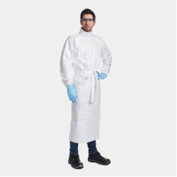 Tyvek IsoClean Chemo-Gown
